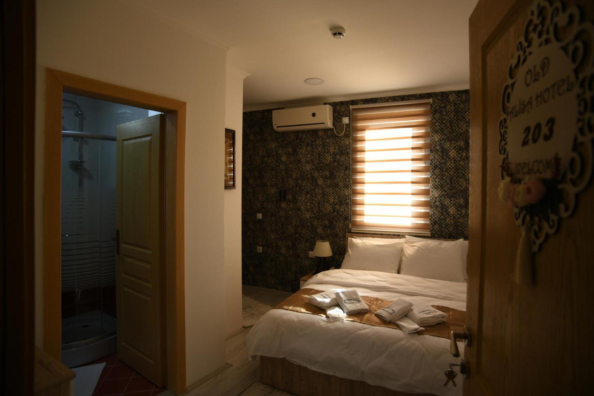 Hotel Old Alisa Skopje Bagian luar foto